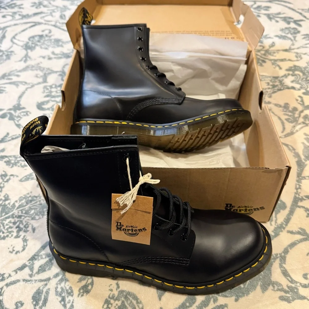 Brand New Dr. Martens 1460 Boot - Women's 11 - Picture 4 of 7